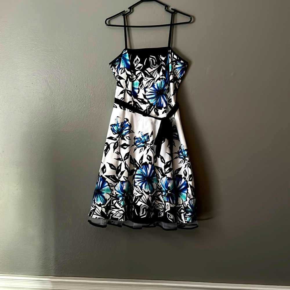 Beautiful floral print dress